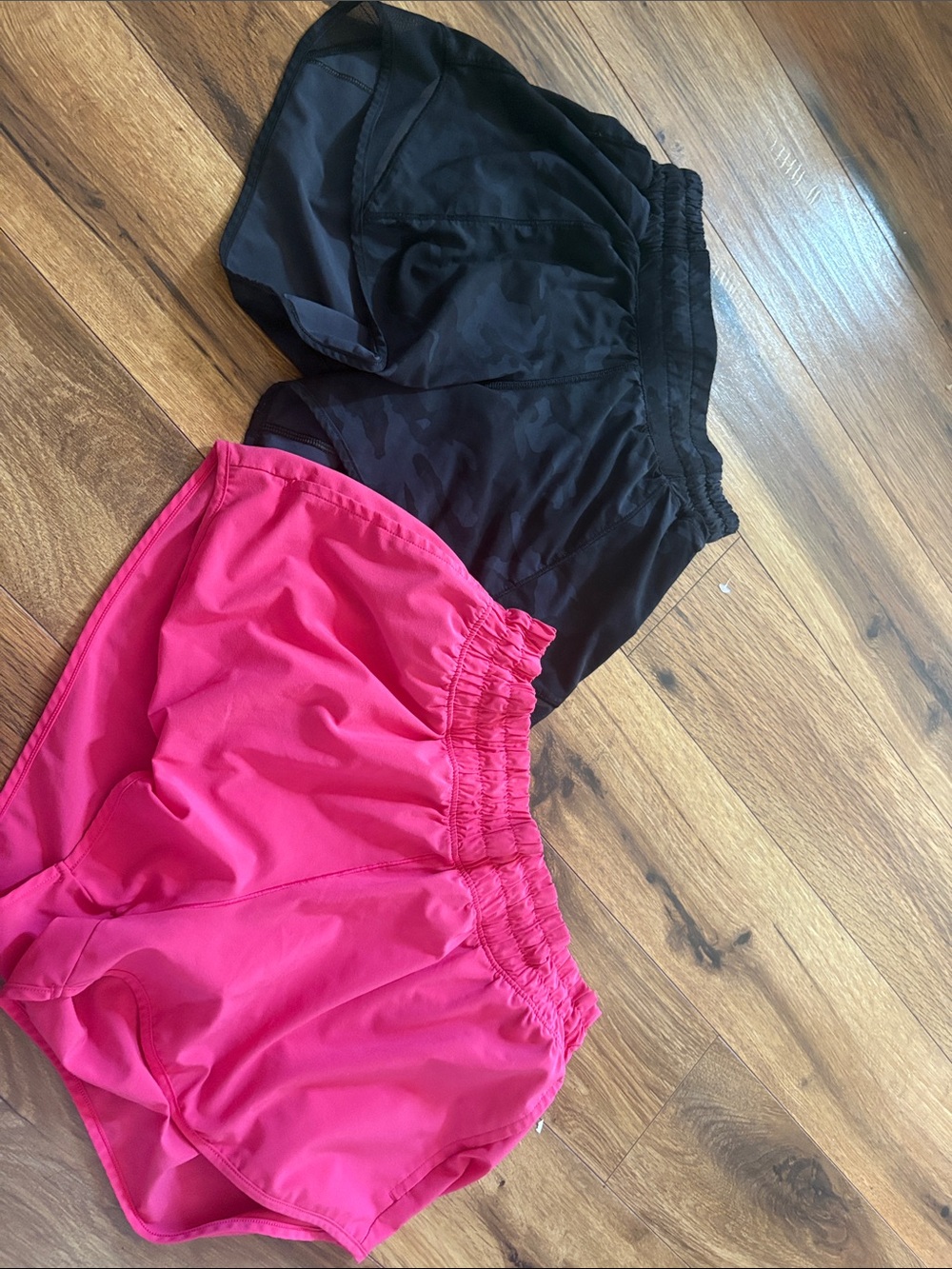 Women’s Lululemon and aerie  Elastic Waist Casual Shorts - Pink and Black